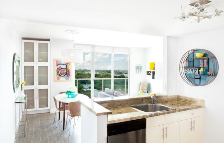 Casa limpia en Miami para guía de precios de limpieza residencial